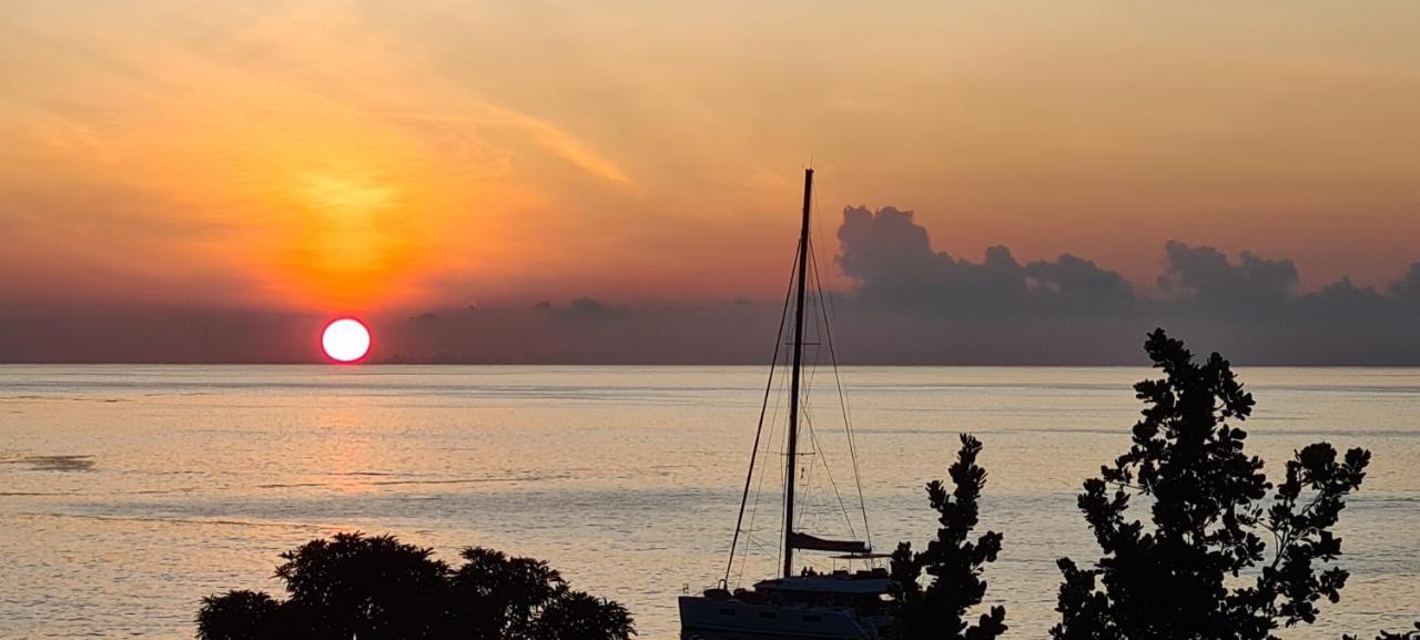 Harmony Self-Catering Apartments Beau Vallon  Exterior foto
